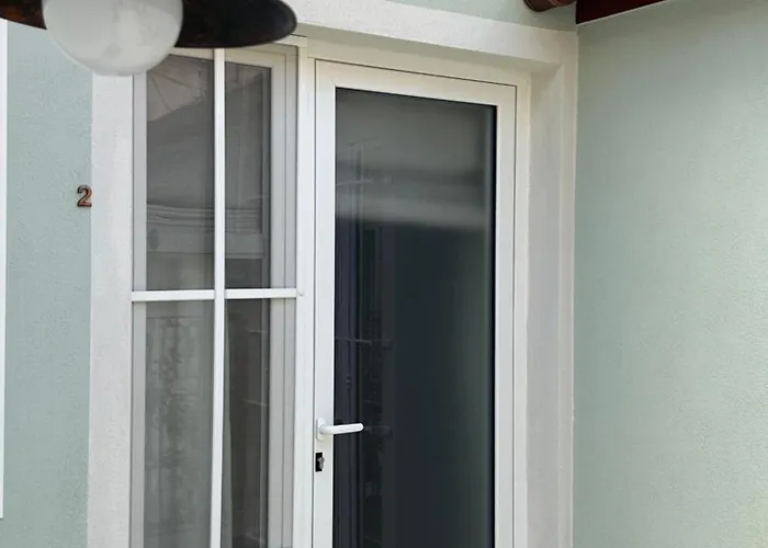 ゲストハウス La Cuccagna アラッシオ